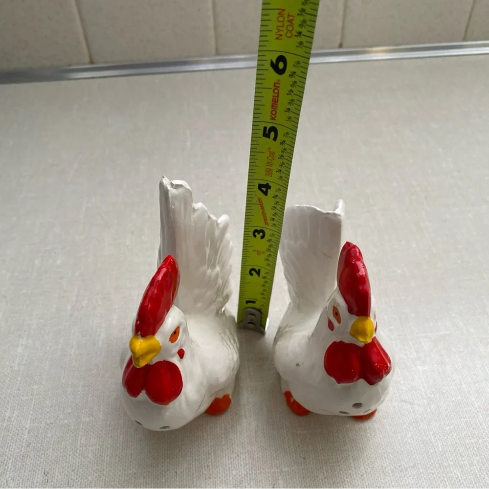 Vintage Japan Rooster Hen Chicken Salt And Pepper Shakers‎ Set